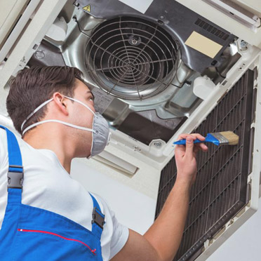 duct cleaning done by technician