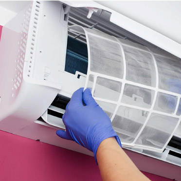 cleaning a humidifier vent